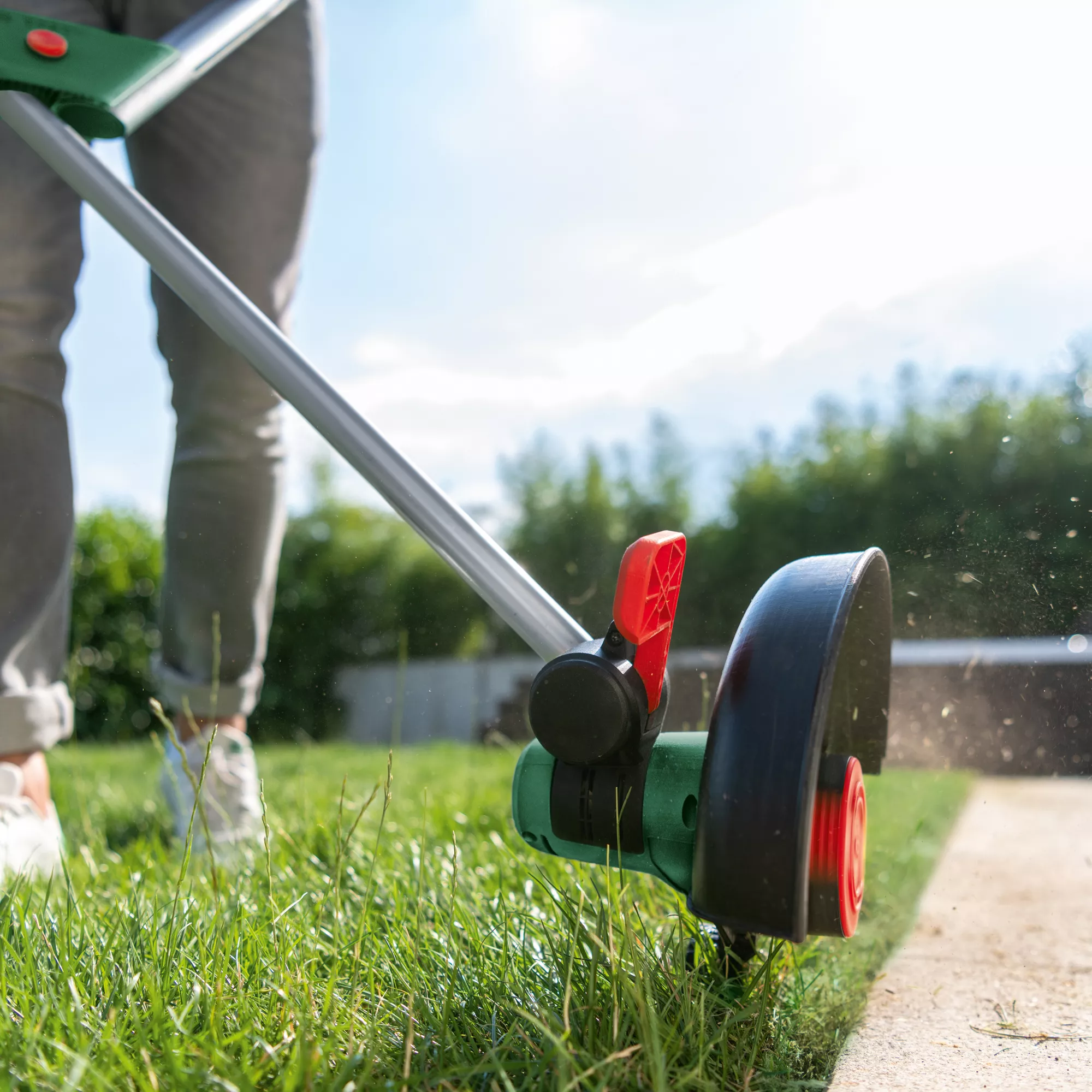 Bosch Power For All 18V 26mm Cordless Grass Trimmer UniversalGrassCut 18-260 7 Bosch Power For All 18V 26mm Cordless Grass Trimmer UniversalGrassCut 18-260 - Image 7