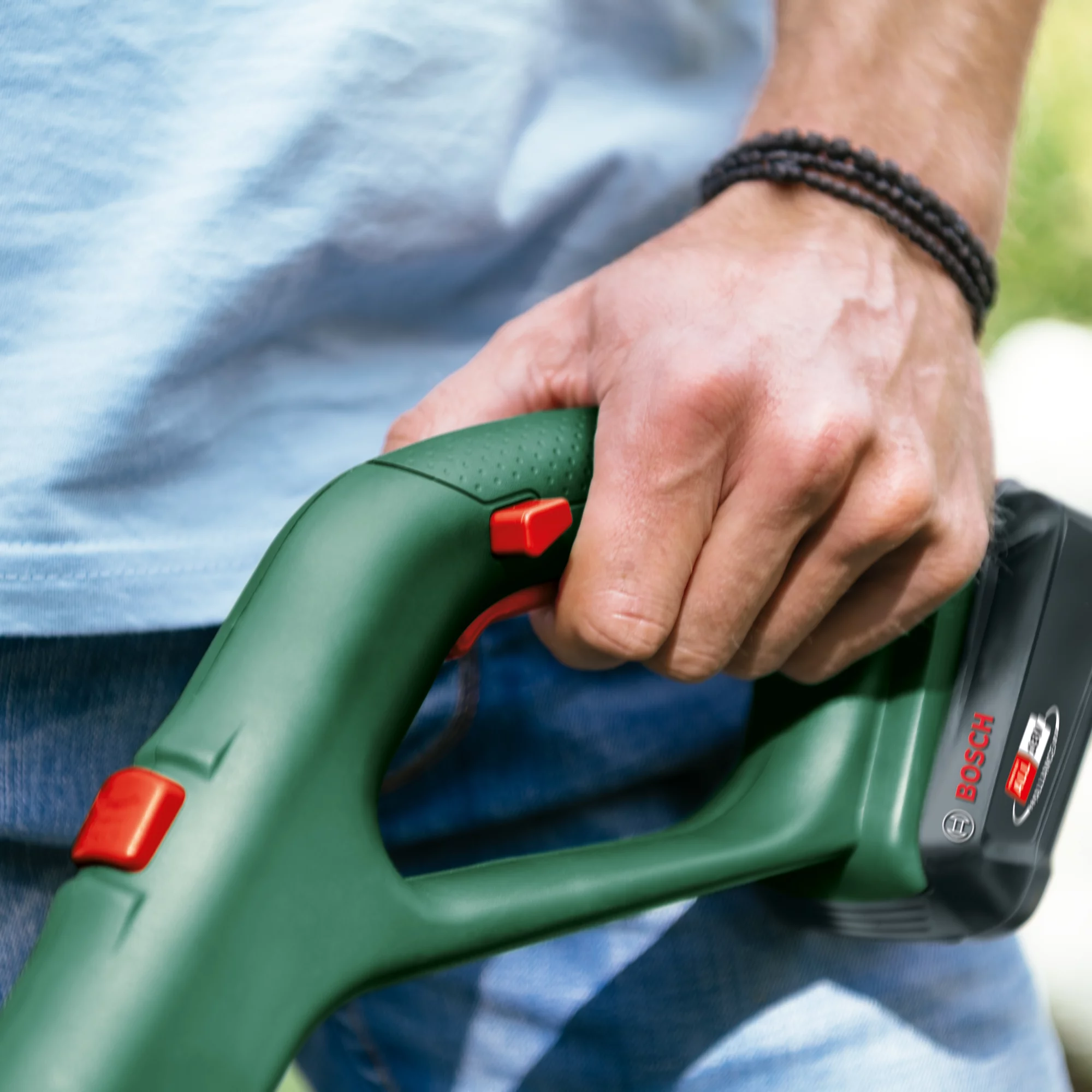 Bosch Power For All 18V 65mm Cordless Grass Trimmer EasyGrassCut 18-230 6 Bosch Power For All 18V 65mm Cordless Grass Trimmer EasyGrassCut 18-230 - Image 6