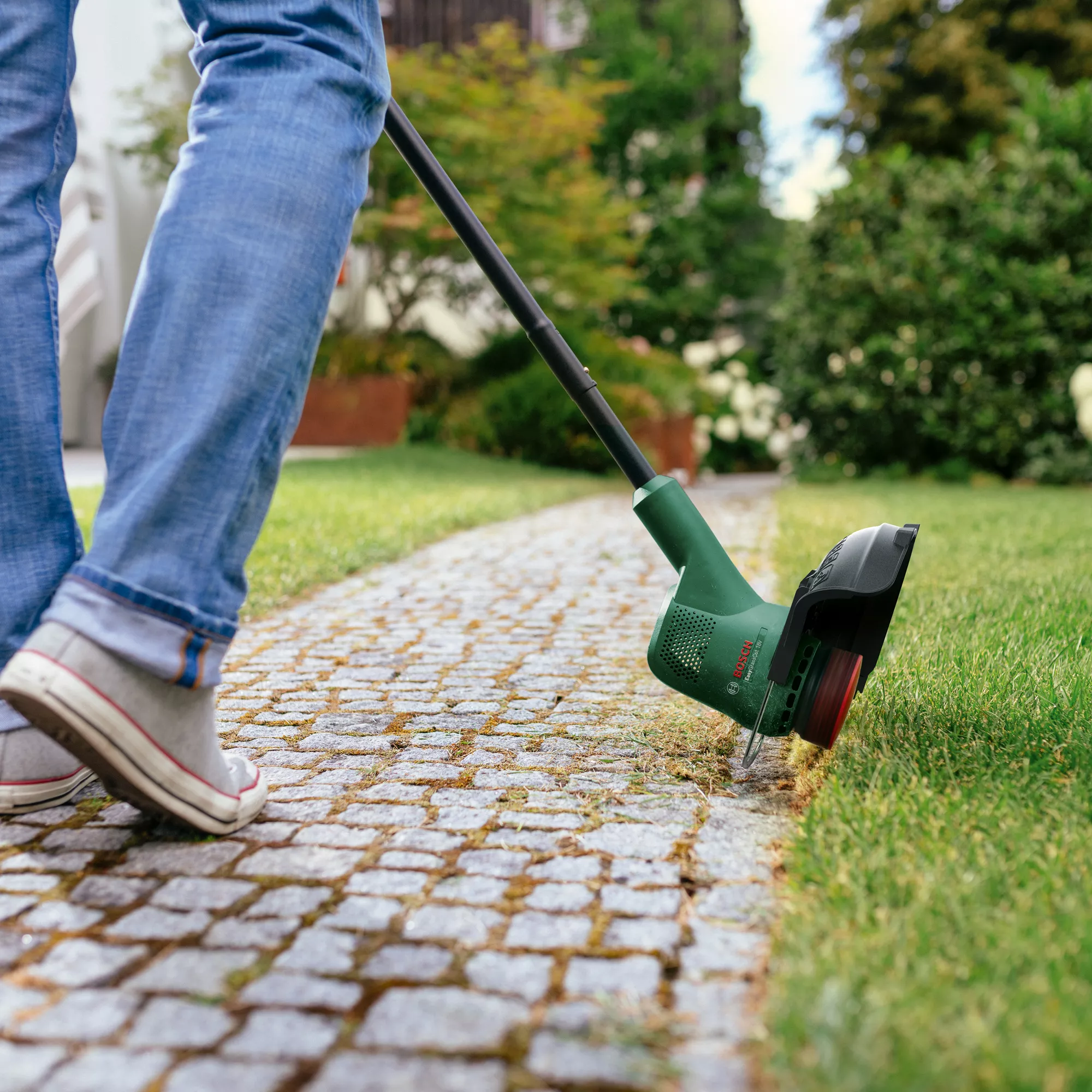Bosch Power For All 18V 65mm Cordless Grass Trimmer EasyGrassCut 18-230 7 Bosch Power For All 18V 65mm Cordless Grass Trimmer EasyGrassCut 18-230 - Image 7
