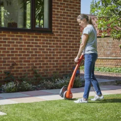 Flymo Contour XT 300W Corded Grass Trimmer 8 Flymo Contour XT 300W Corded Grass Trimmer -Garden Outdoor Store flymo contour xt 300w corded grass trimmer7391736970686 01i bq