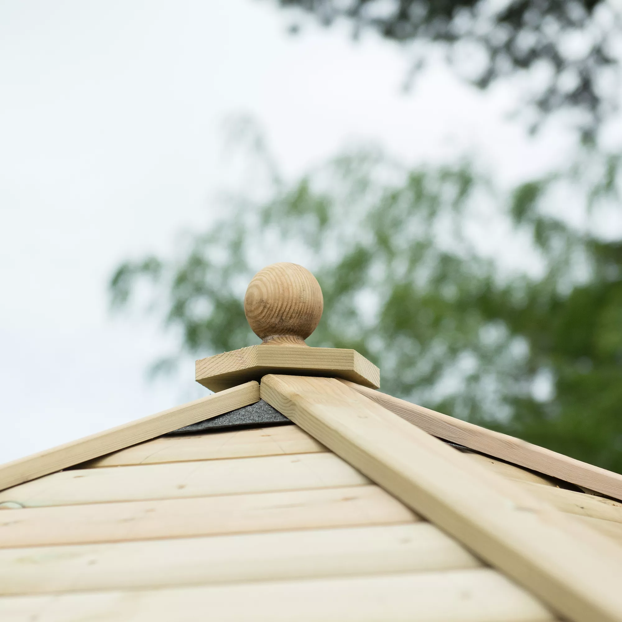 Forest Garden Furnished Timber Roof Hexagonal Gazebo, (W)4900mm (D)4240mm (Green Cushion Included) 4 Forest Garden Furnished Timber Roof Hexagonal Gazebo, (W)4900mm (D)4240mm (Green Cushion Included) - Image 4