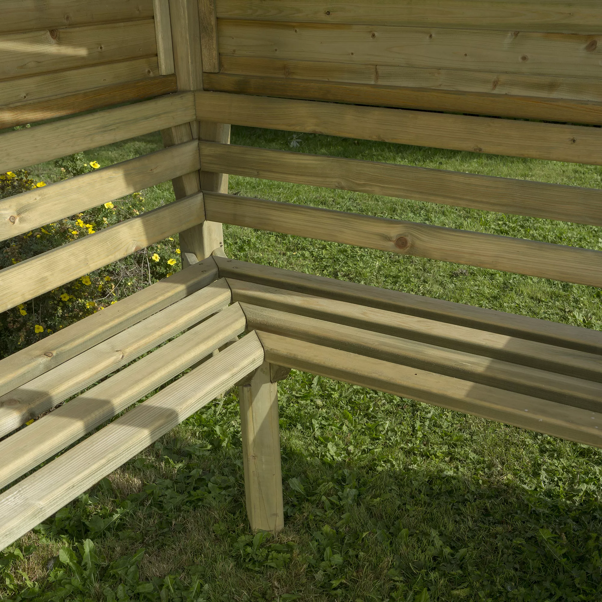 Forest Venetian Corner Arbour, (H)2500mm (W)2330mm (D)1610mm - Assembly Required 9 Forest Venetian Corner Arbour, (H)2500mm (W)2330mm (D)1610mm - Assembly Required - Image 9