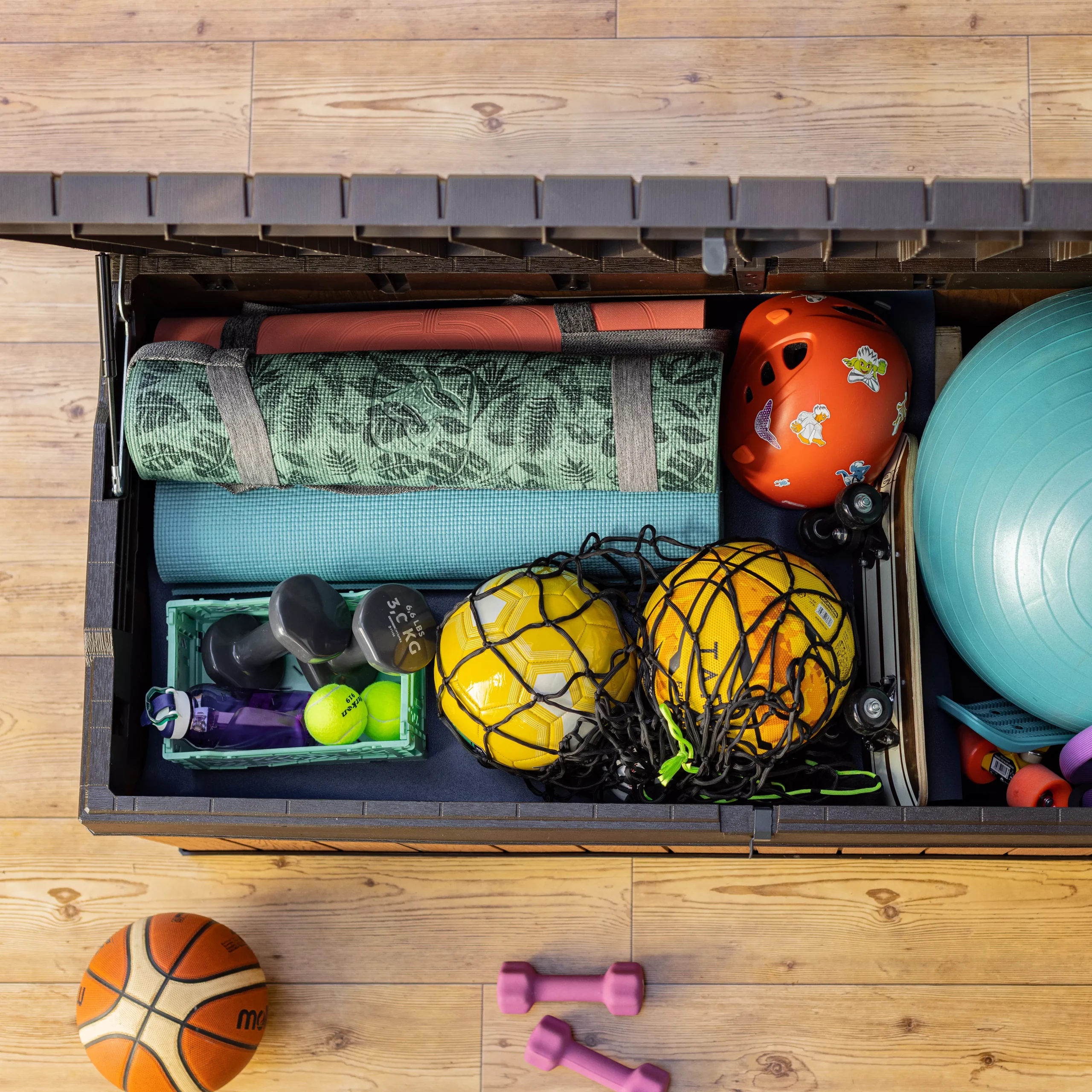 Keter Darwin Wood Effect 5x2 Garden Storage Bench Box 380L 4 Keter Darwin Wood Effect 5x2 Garden Storage Bench Box 380L - Image 4