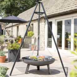La Hacienda Tripod Hanging Grill