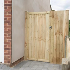 Pine Traditional Gate, (H)1.8m (W)0.92m -Garden Outdoor Store pine traditional gate h 1 8m w 0 92m5013053157473 01i bq scaled