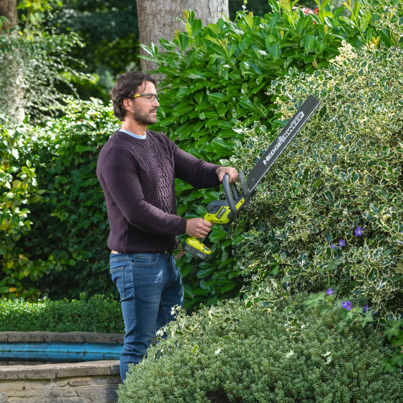 Ryobi ONE+ 18V 500mm RY18HT50A-120 Cordless Hedge Trimmer 3 Ryobi ONE+ 18V 500mm RY18HT50A-120 Cordless Hedge Trimmer - Image 3